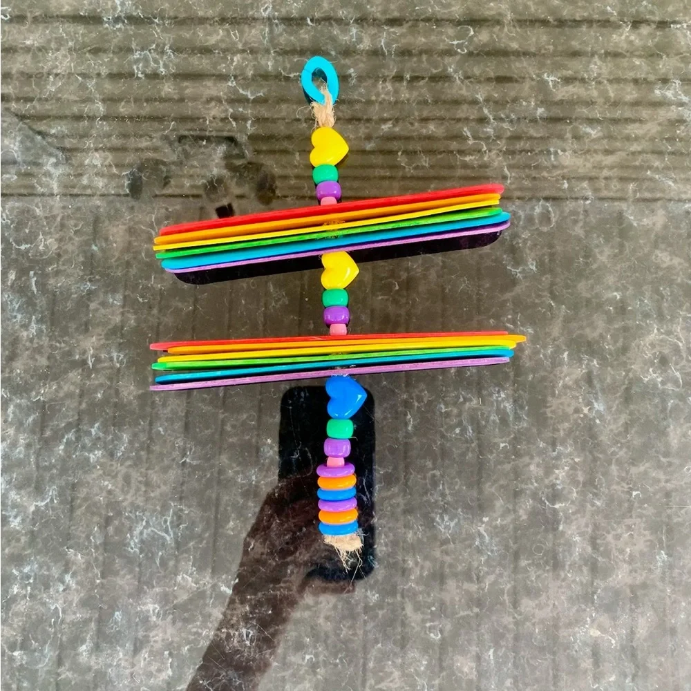 Small Spinner parrot toy🌈💞